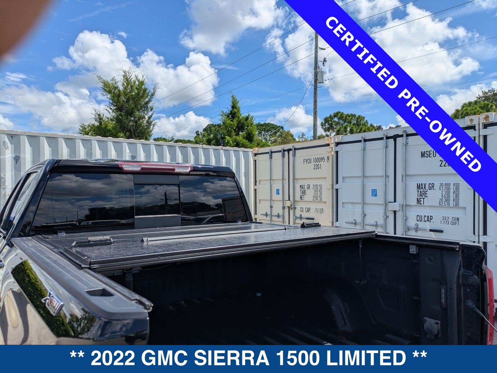 Used 2022 GMC Sierra 1500 SLT w/ SLT Premium Plus Package AWD/4WD image 16
