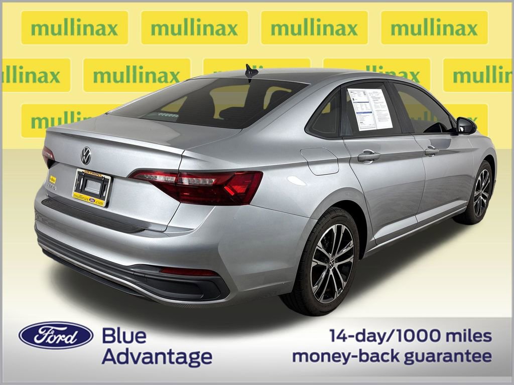 Used 2022 Volkswagen Jetta Sport FWD image 4