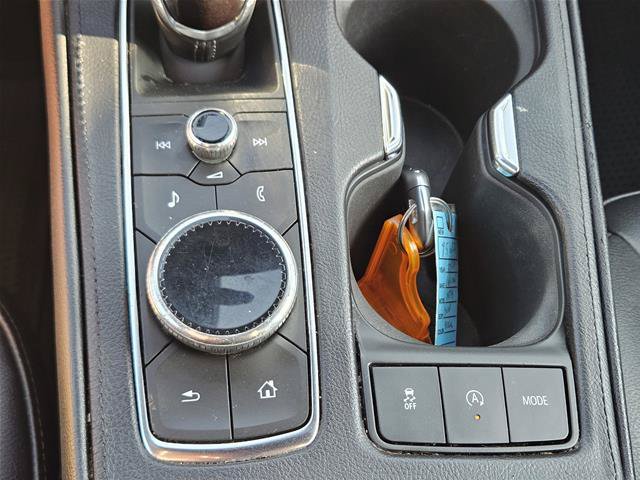 Used 2023 Cadillac XT4 Sport w/ Cold Weather Package FWD image 18