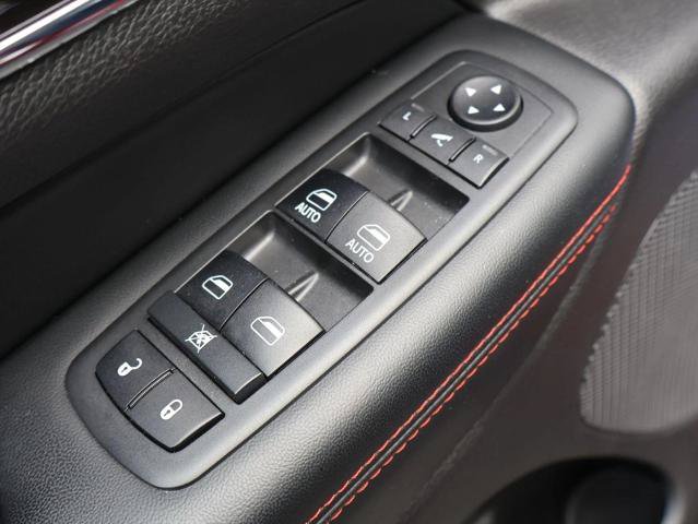 Used 2018 Jeep Grand Cherokee Trailhawk w/ Trailhawk Luxury Group AWD/4WD image 12