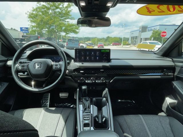 Used 2024 Honda Accord Sport image 17