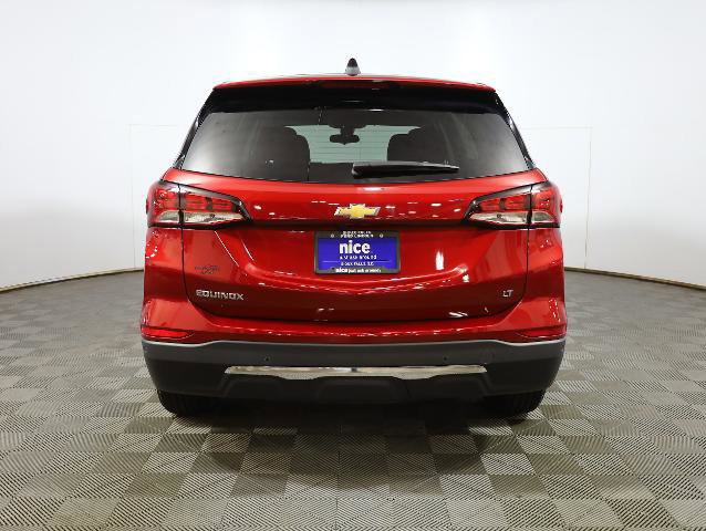 Used 2023 Chevrolet Equinox LT image 3