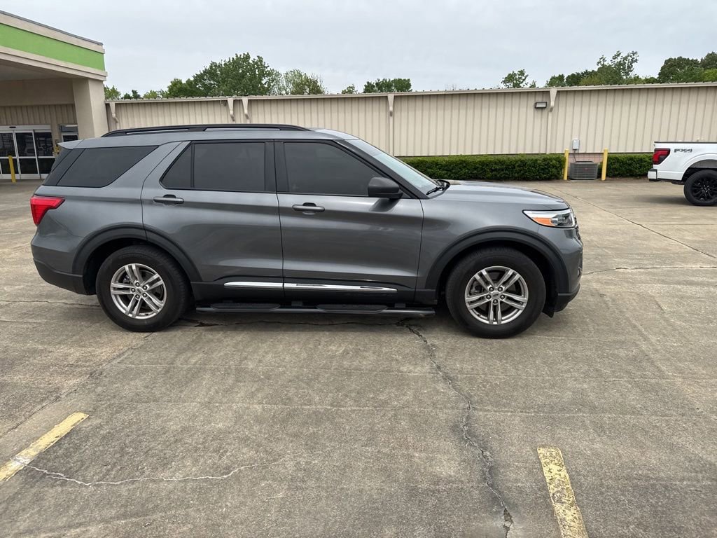 Certified 2022 Ford Explorer XLT image 10