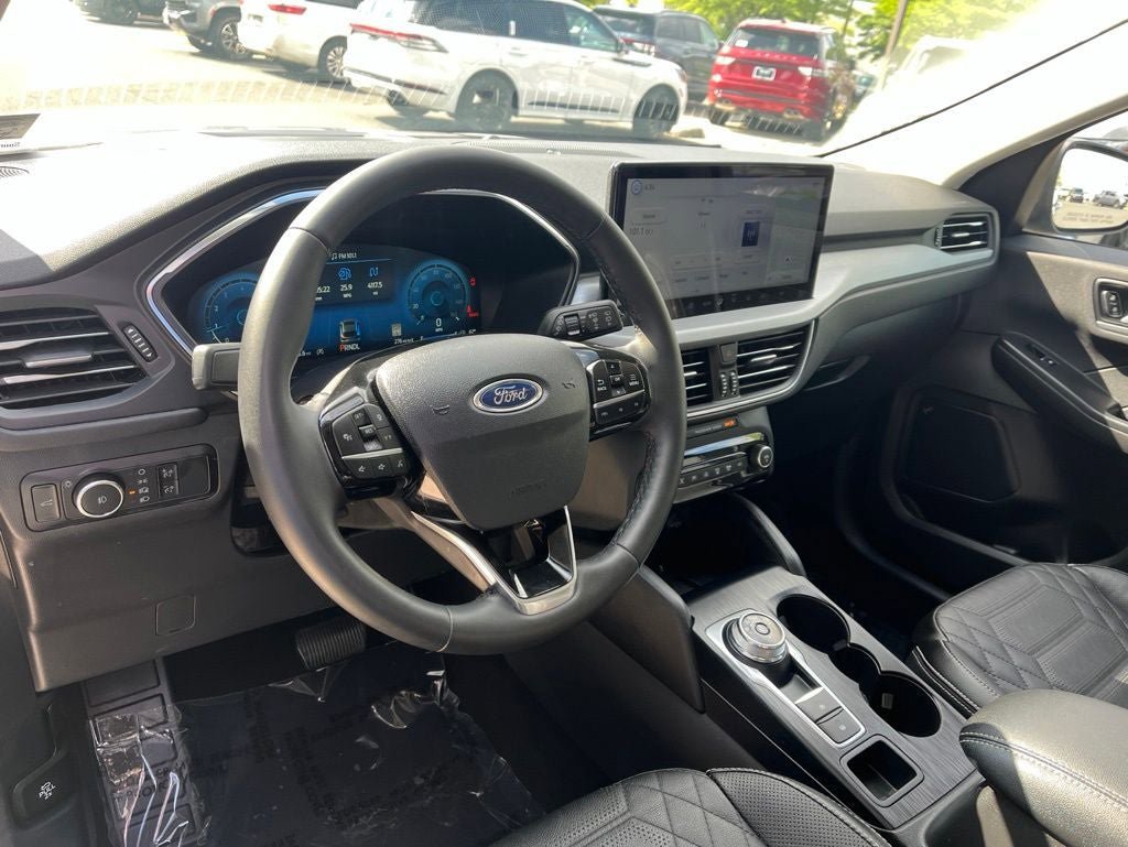 Certified 2023 Ford Escape Platinum w/ Premium Technology Package AWD/4WD image 26