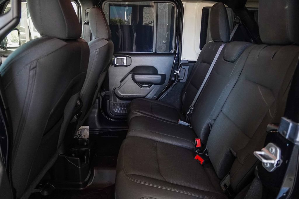 Used 2022 Jeep Wrangler Unlimited Sport AWD/4WD image 20