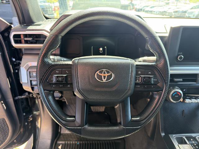 Used 2025 Toyota Tacoma SR5 AWD/4WD image 19
