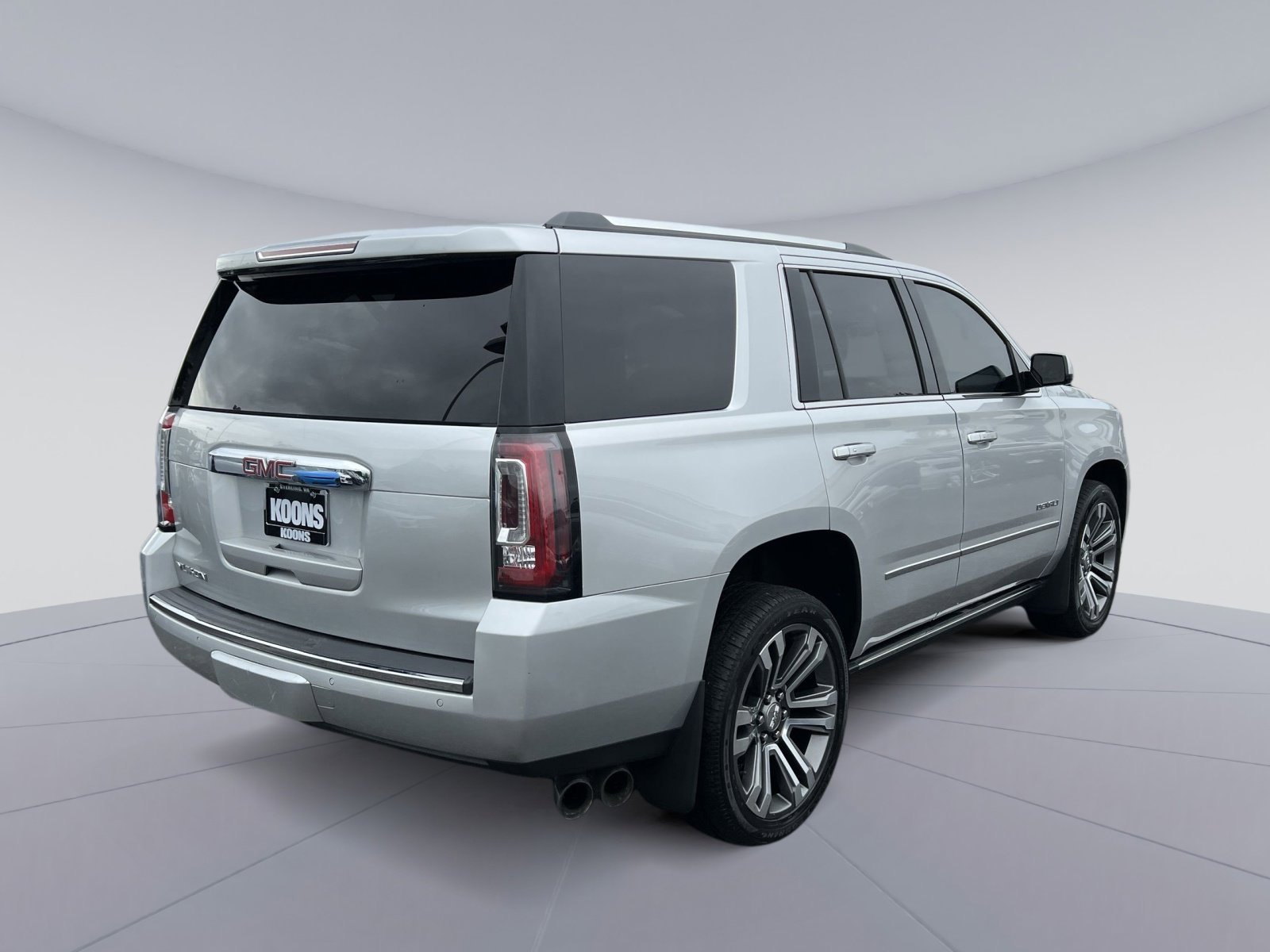 Used 2018 GMC Yukon Denali w/ Denali Ultimate Package AWD/4WD image 16