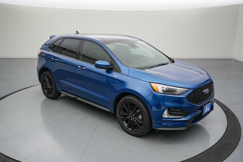 Certified 2023 Ford Edge ST-Line AWD/4WD image 2