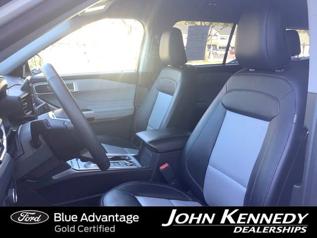 Certified 2023 Ford Explorer XLT w/ Equipment Group 202A image 25