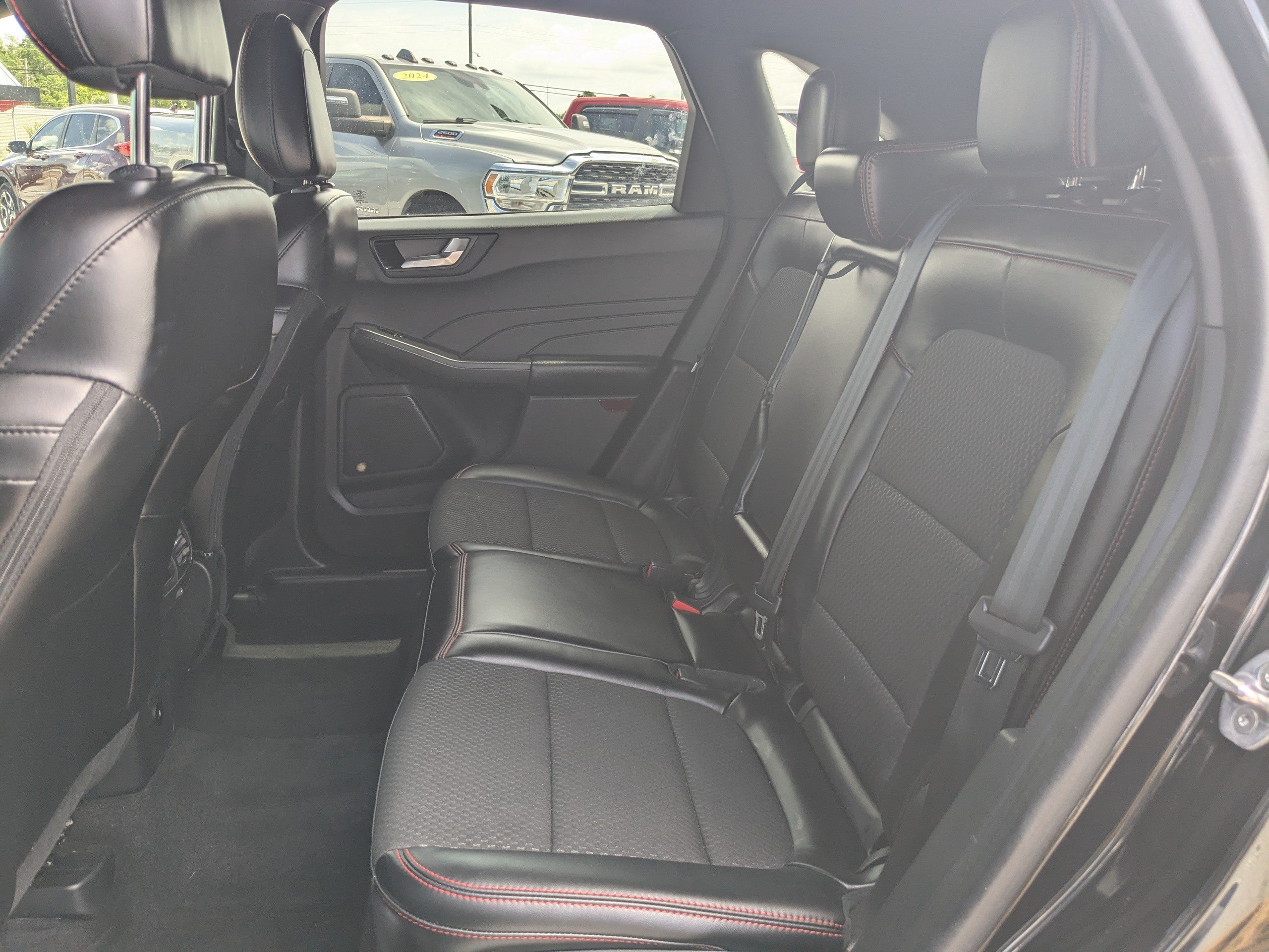 Certified 2023 Ford Escape ST-Line w/ Tech Pack #1 AWD/4WD image 13