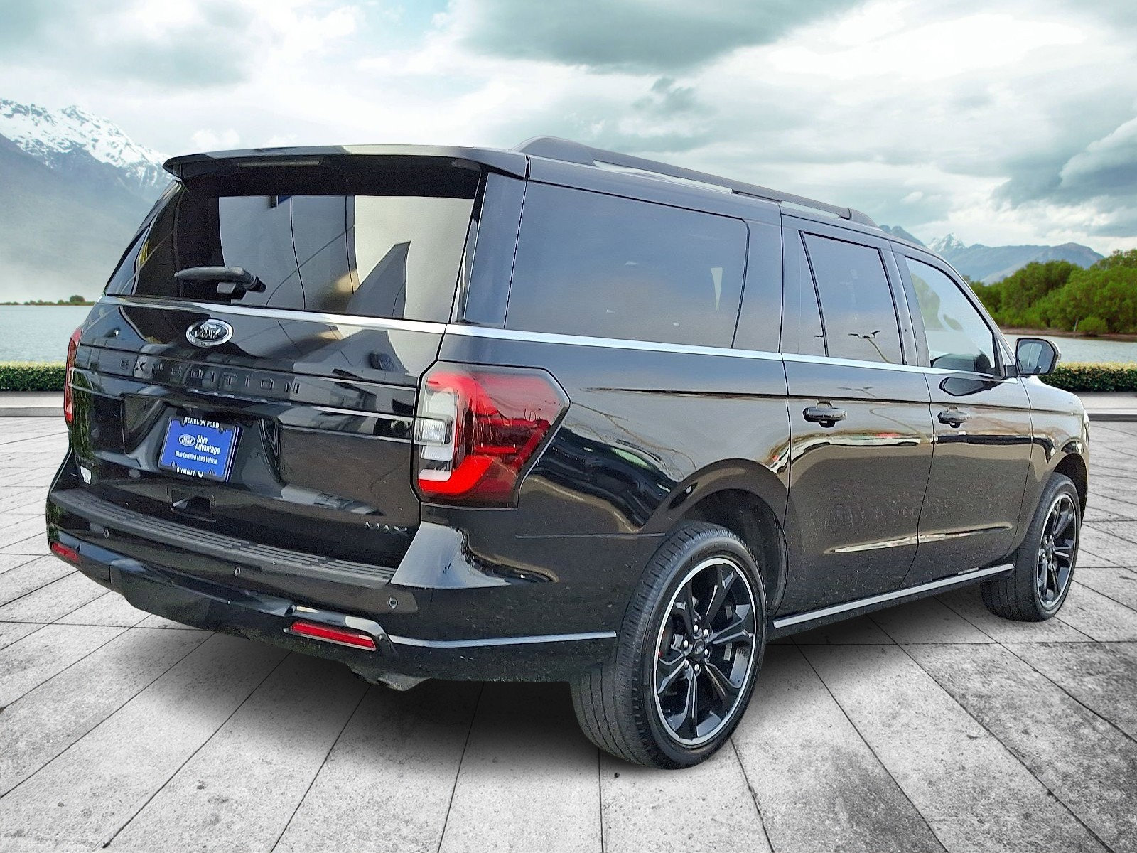 Certified 2022 Ford Expedition Max Limited image 6