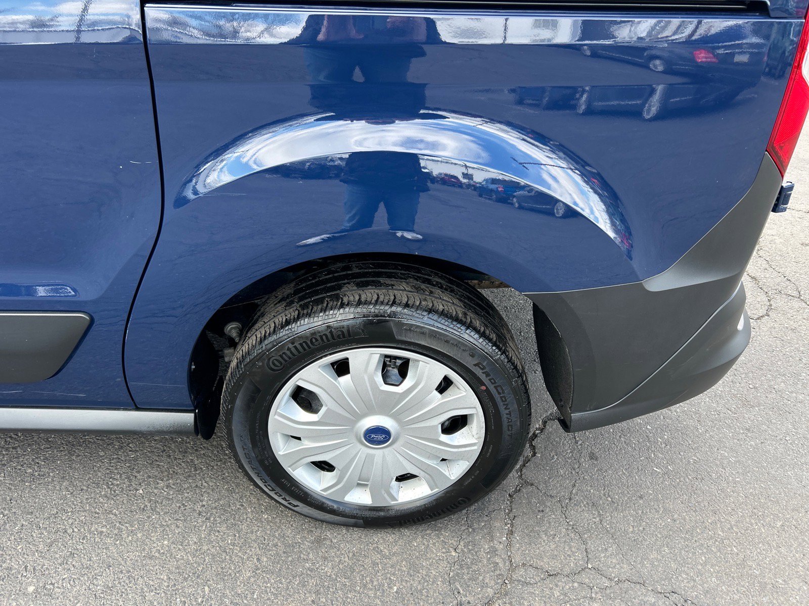 Certified 2023 Ford Transit Connect XL image 30