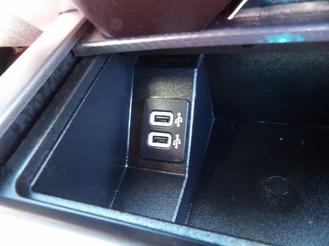 Certified 2019 Ford F150 XLT w/ Equipment Group 302A Luxury image 23