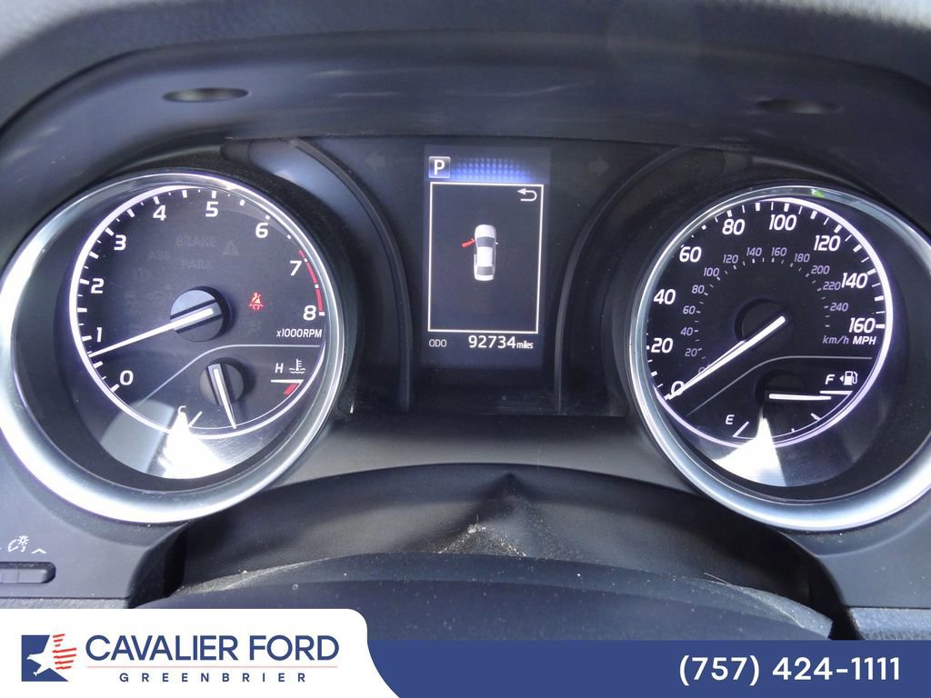 Used 2019 Toyota Camry SE FWD image 18