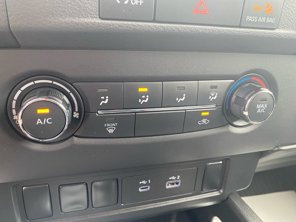 Used 2024 Nissan Frontier SV AWD/4WD image 28