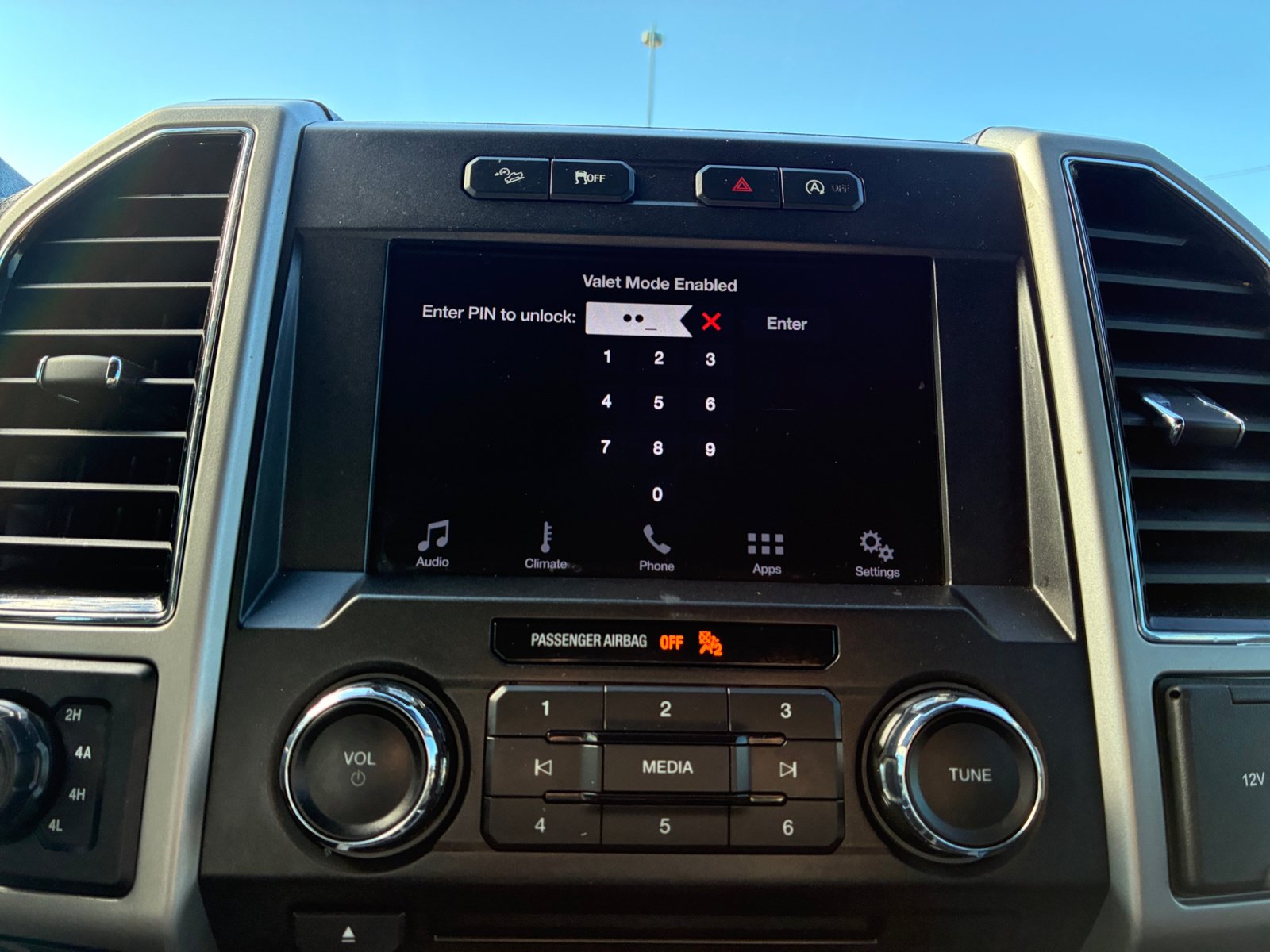 Certified 2018 Ford F150 Lariat AWD/4WD image 12