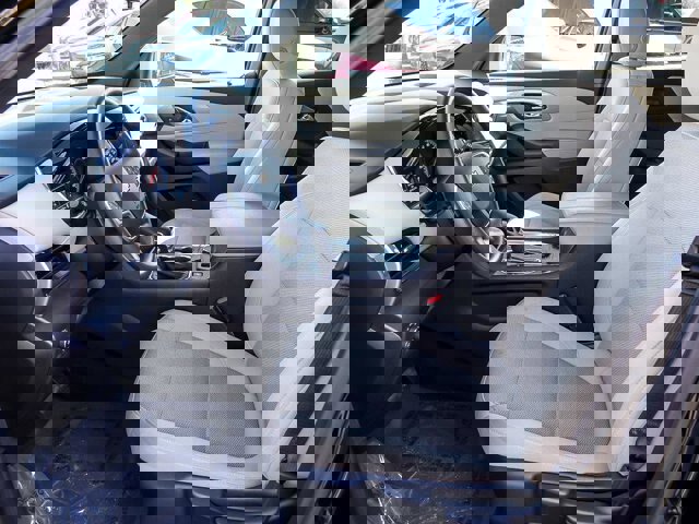 Used 2023 Chevrolet Traverse LS image 11