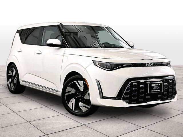 Used 2024 Kia Soul GT-Line w/ Option Group 020 FWD image 2