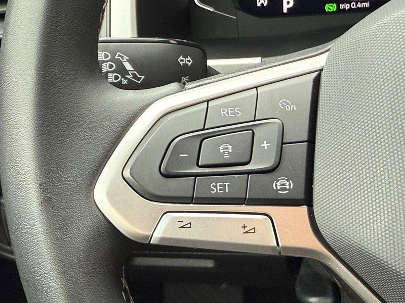 Used 2023 Volkswagen Atlas Cross Sport SE image 15