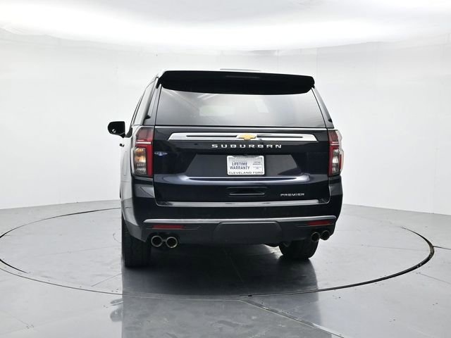 Used 2024 Chevrolet Suburban Premier image 10