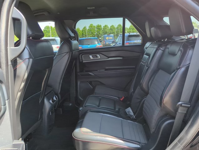 Certified 2025 Ford Explorer ST-Line w/ ST-Line Street Pack AWD/4WD image 20