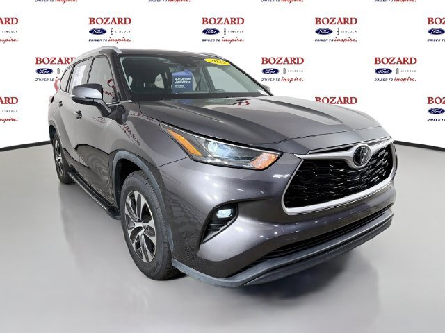Used 2022 Toyota Highlander XLE