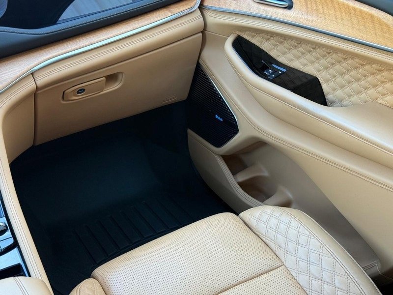 Used 2023 Jeep Grand Cherokee L Summit image 13