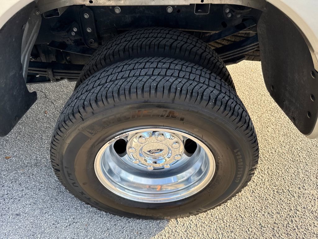 Certified 2024 Ford F350 Lariat image 12