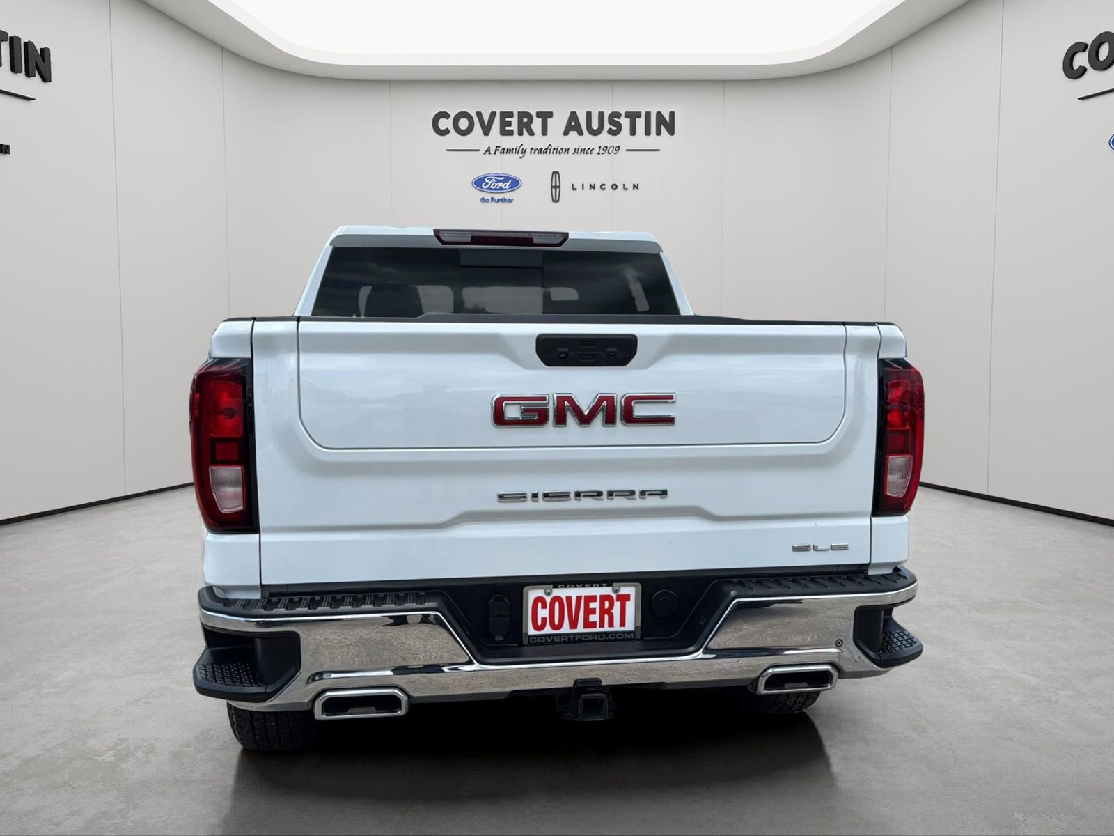 Used 2022 GMC Sierra 1500 SLE w/ Preferred Package AWD/4WD image 4