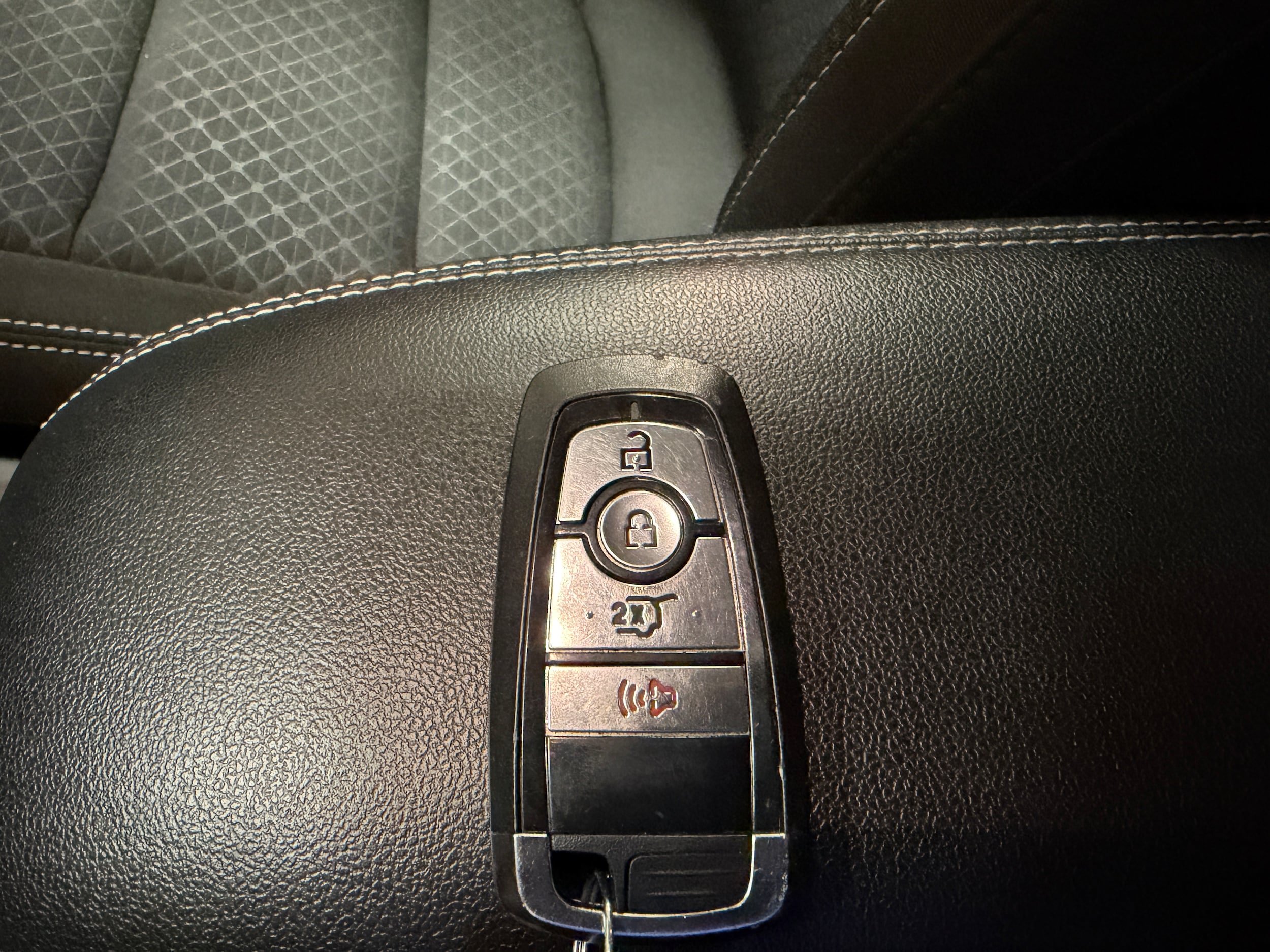 Certified 2025 Ford Escape Active AWD/4WD image 34
