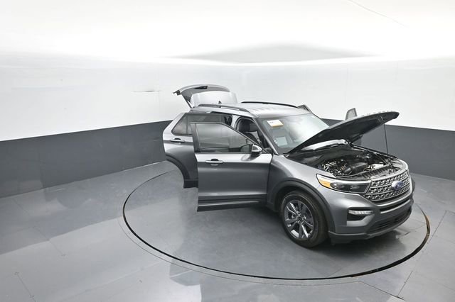 Certified 2024 Ford Explorer XLT w/ Equipment Group 202A image 24