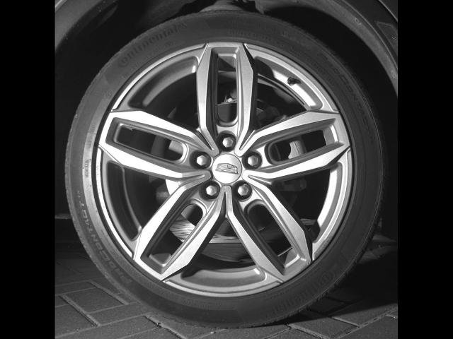 Used 2023 Cadillac XT4 Sport w/ Enhanced Visibility Package FWD image 10