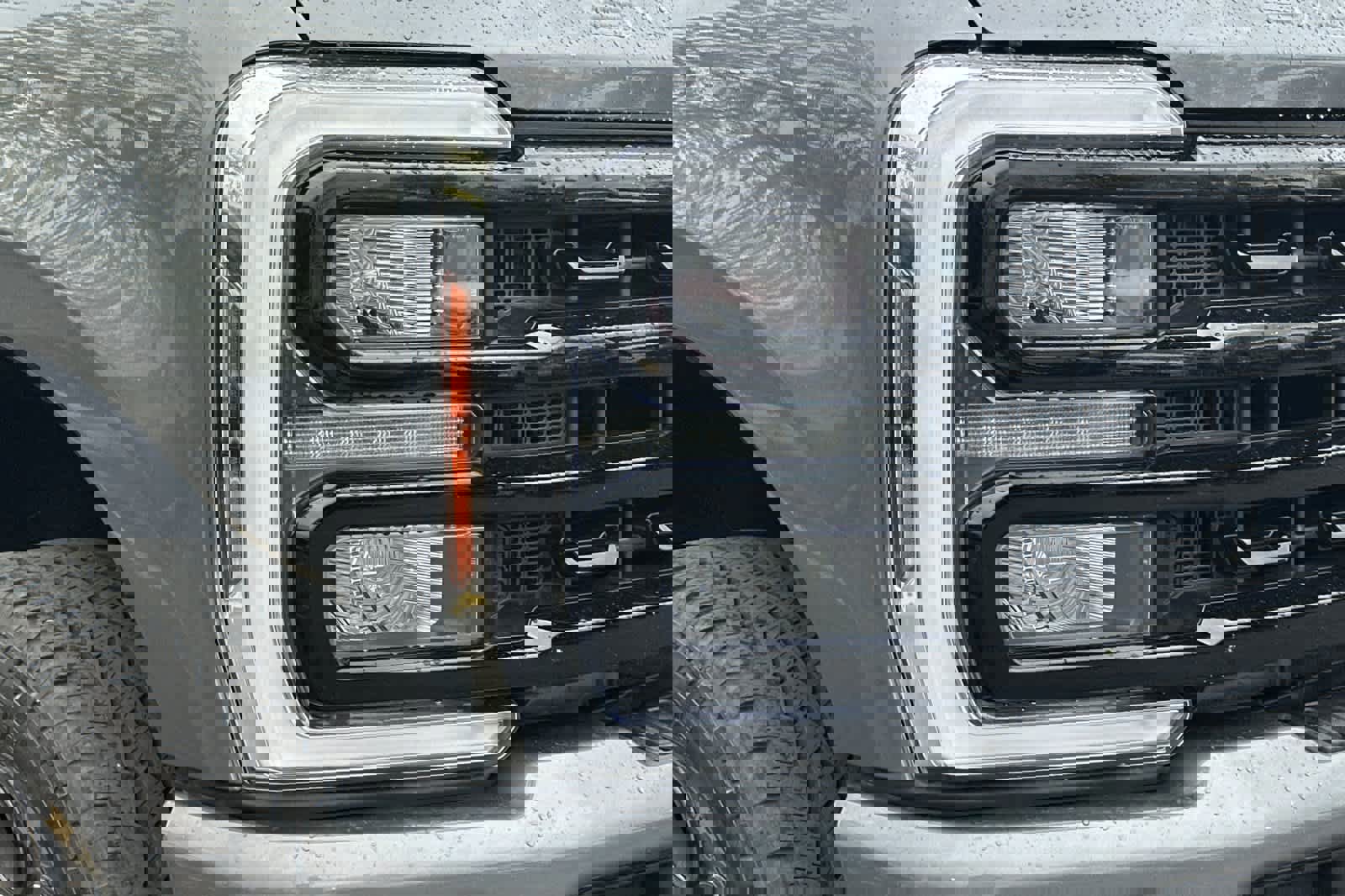 Certified 2024 Ford F250 Lariat w/ Black Appearance Package image 9