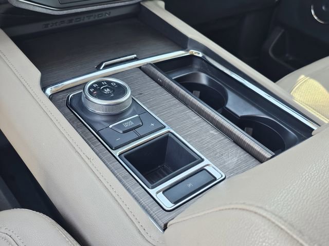 Certified 2022 Ford Expedition Limited image 26
