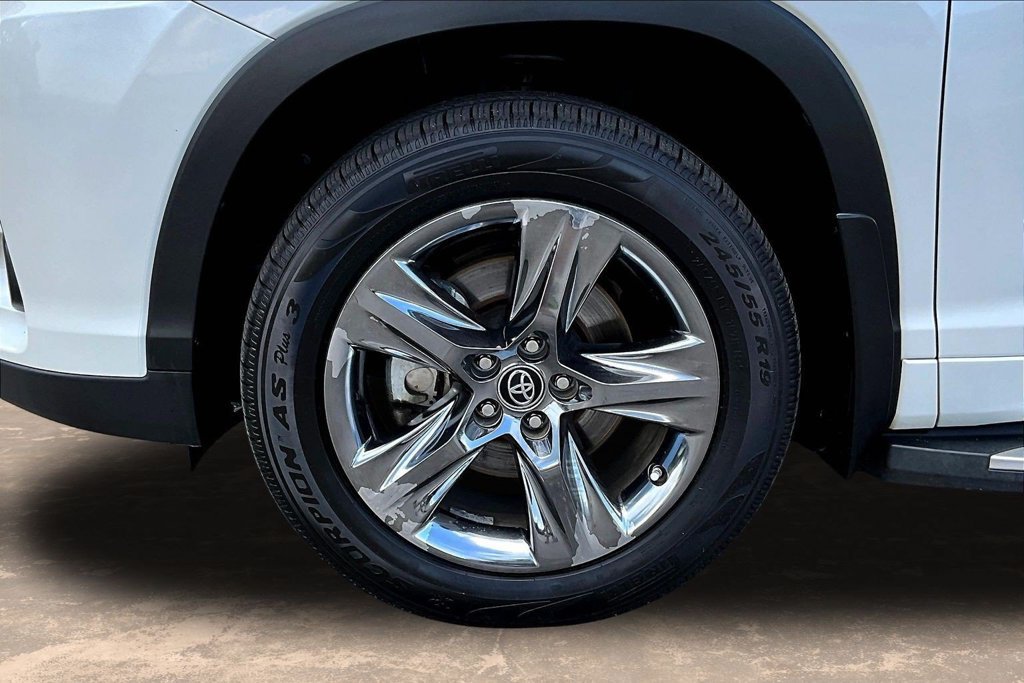 Used 2019 Toyota Highlander Limited Platinum AWD/4WD image 37