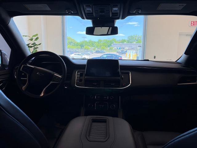 Used 2023 Chevrolet Tahoe Z71 w/ Luxury Package AWD/4WD image 9