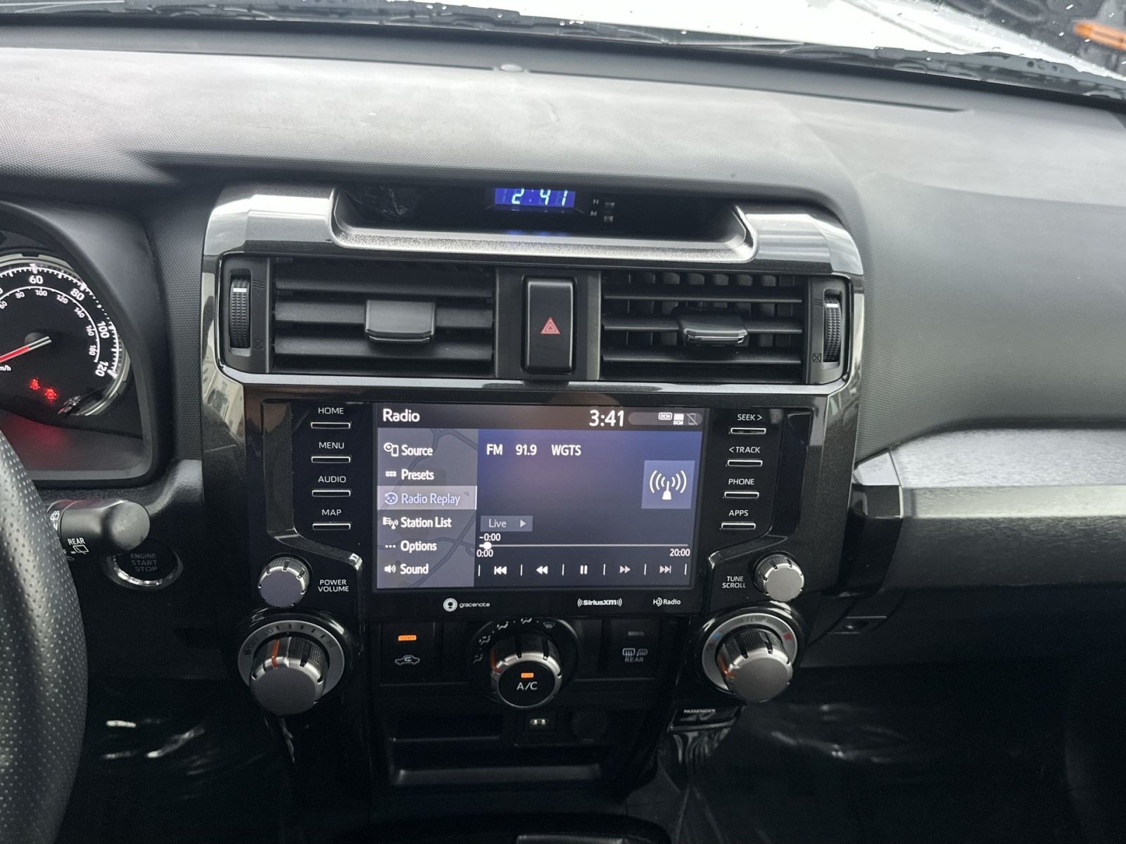 Used 2020 Toyota 4Runner TRD Off-Road Premium w/ Moonroof Package AWD/4WD image 26