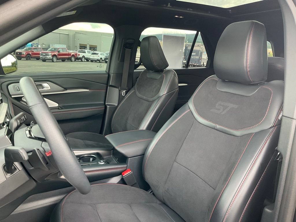 Certified 2025 Ford Explorer ST w/ Sun And Sound Package AWD/4WD image 14