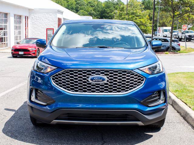 Certified 2023 Ford Edge SEL w/ Convenience Package AWD/4WD image 2