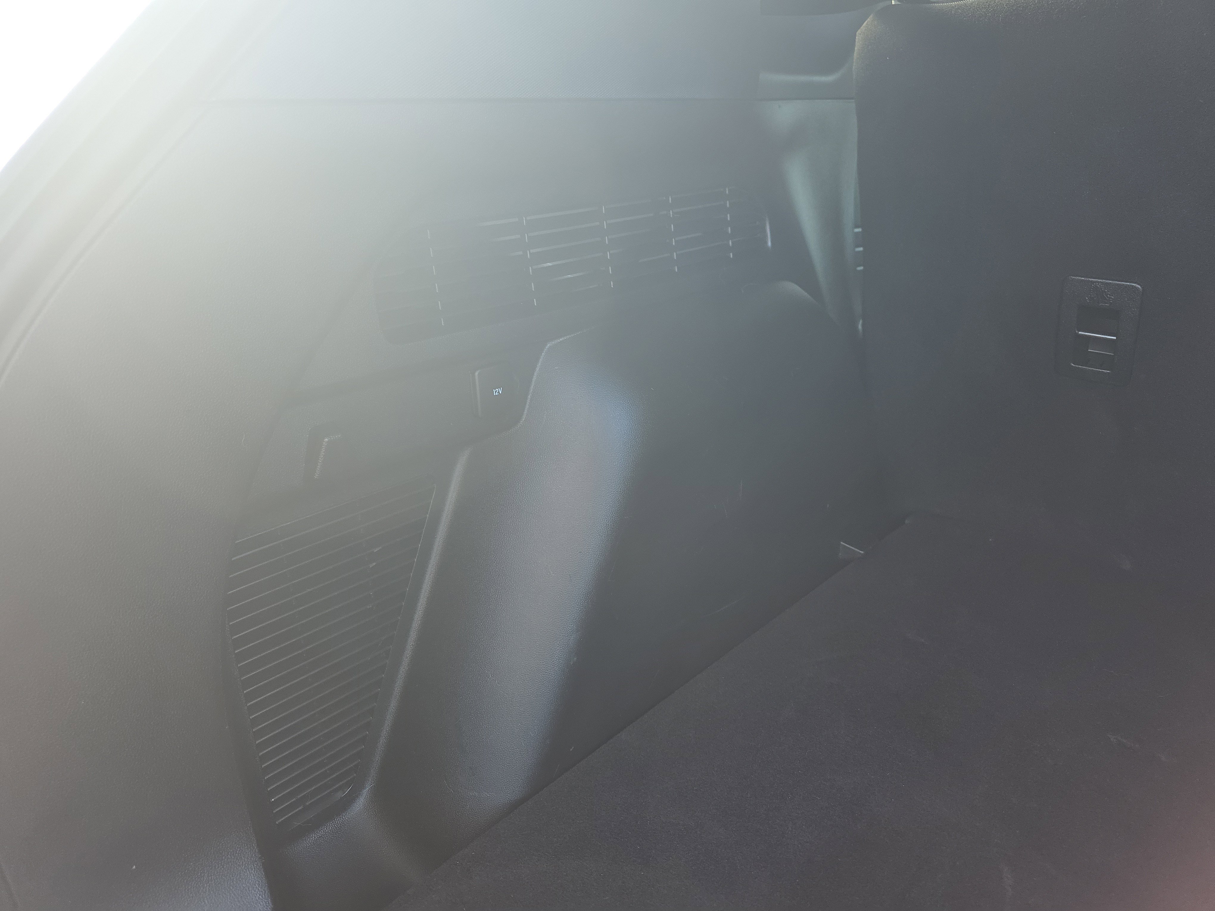 Certified 2022 Ford Escape SE w/ Cold Weather Package image 20