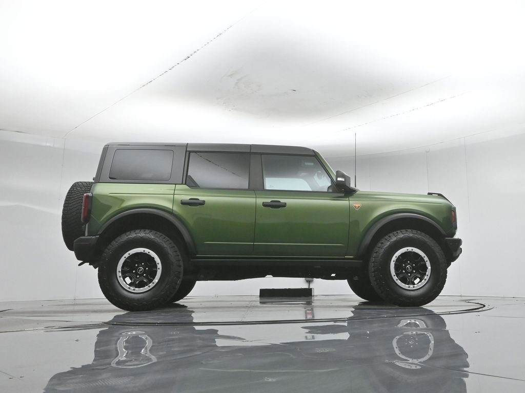 Certified 2023 Ford Bronco Badlands w/ Sasquatch Package AWD/4WD image 8