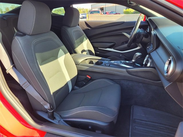 Used 2016 Chevrolet Camaro LT image 15