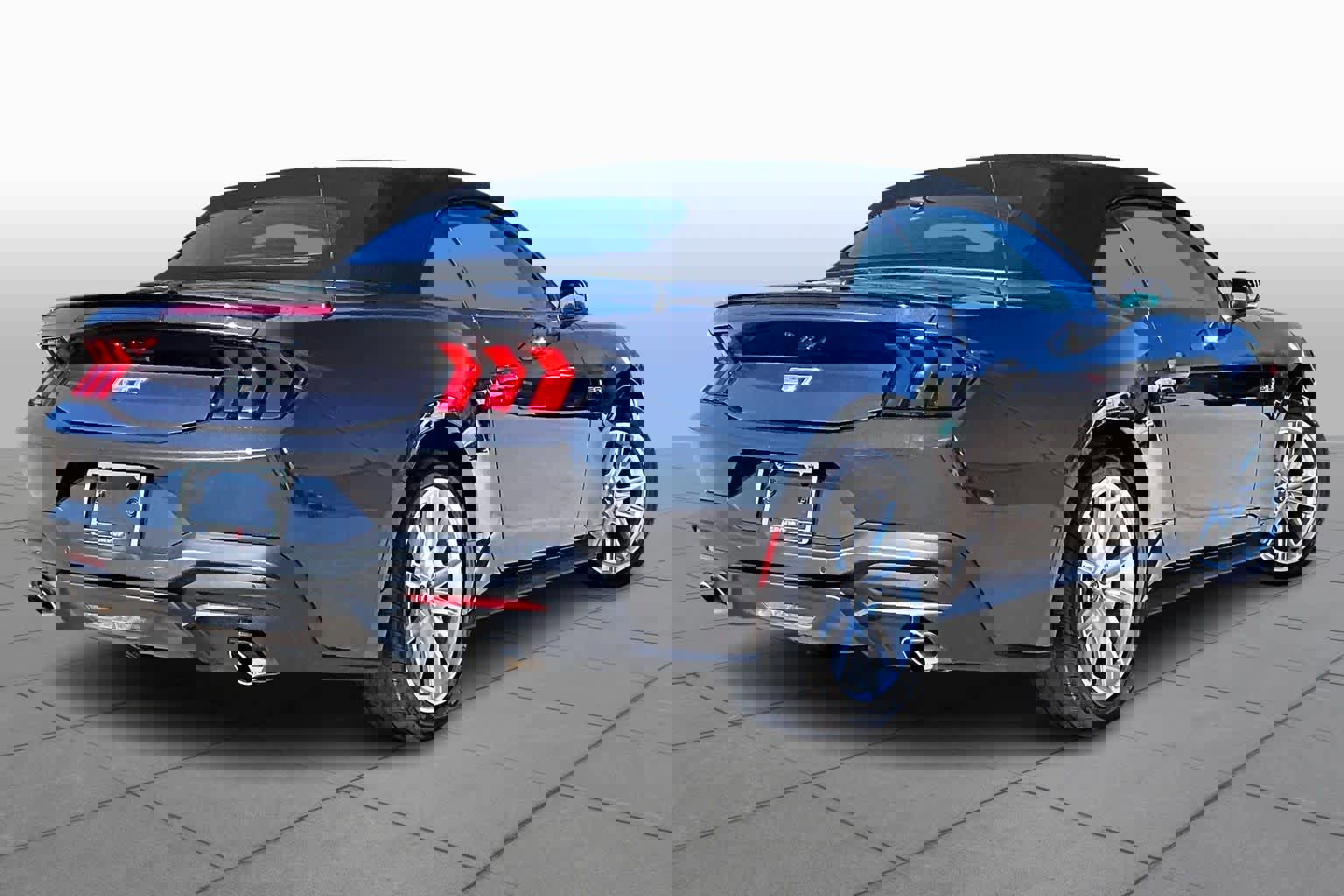 Certified 2024 Ford Mustang GT Premium image 3