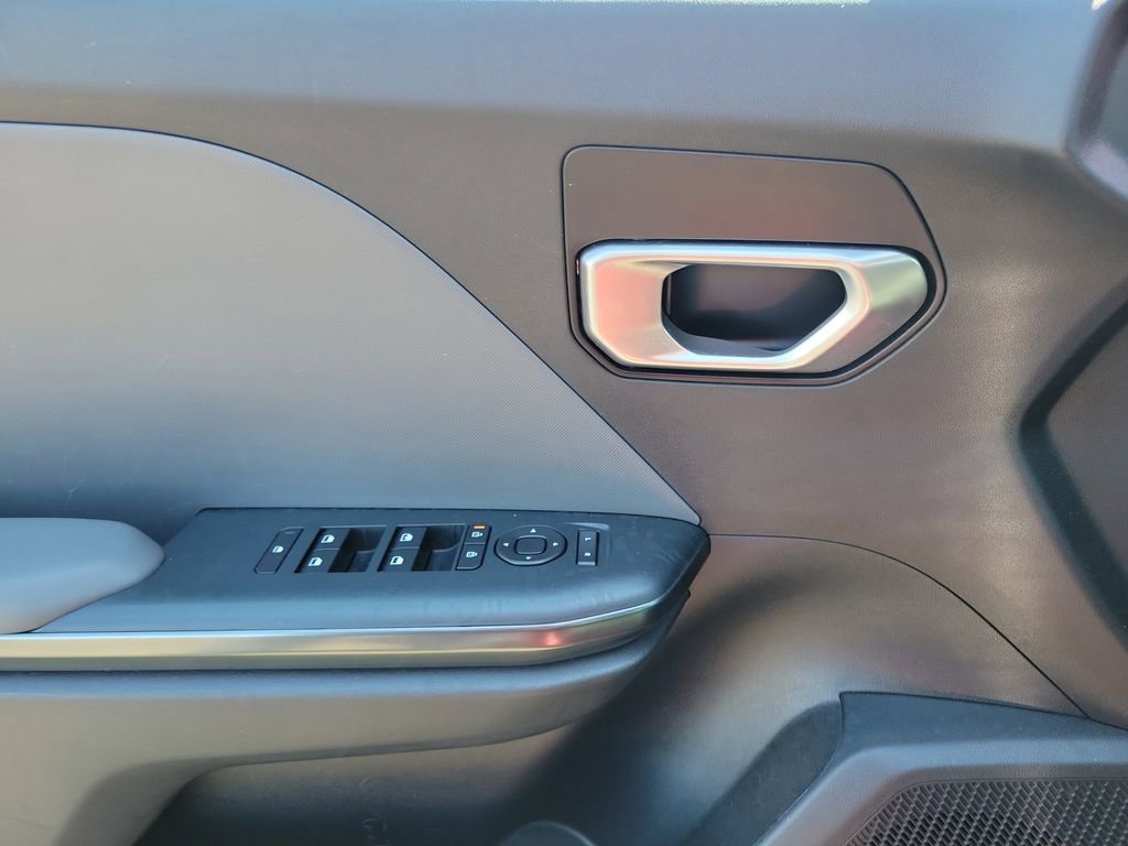 Used 2025 Kia K4 FWD image 20
