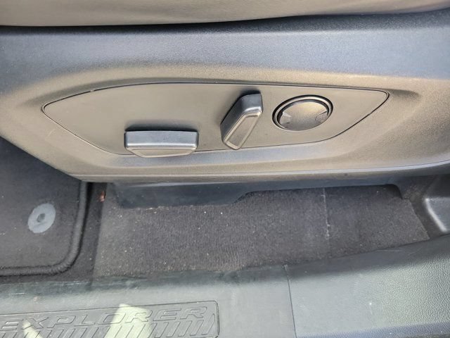 Certified 2023 Ford Explorer XLT w/ Equipment Group 202A RWD image 23