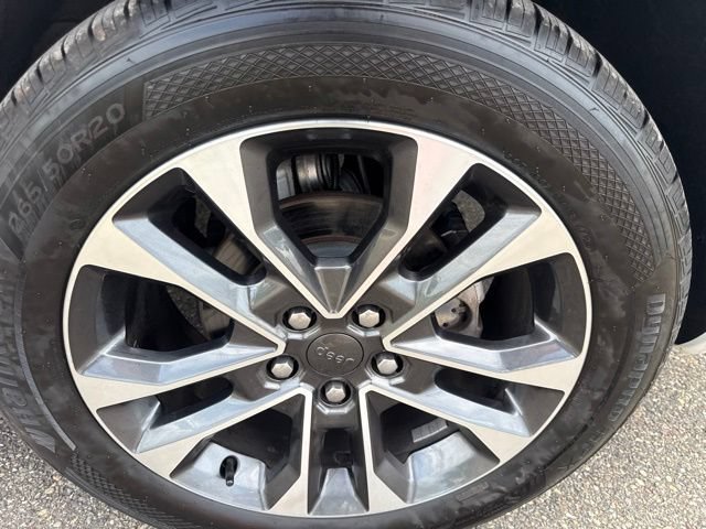 Used 2023 Jeep Grand Cherokee Overland w/ Adv Protech Group III AWD/4WD image 10