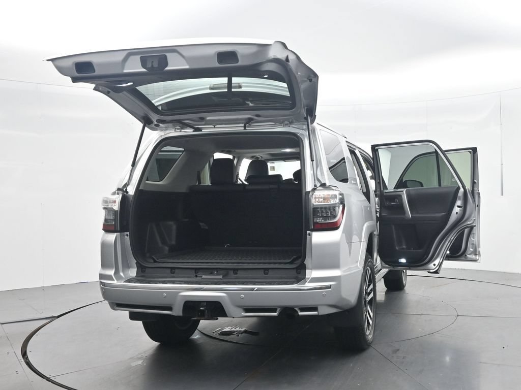 Used 2021 Toyota 4Runner Limited AWD/4WD image 60