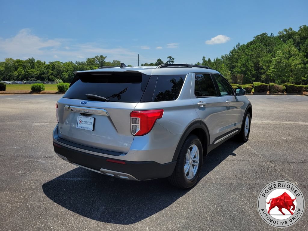 Certified 2023 Ford Explorer XLT w/ Equipment Group 202A AWD/4WD image 6