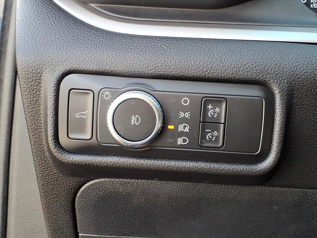 Certified 2022 Ford Explorer XLT w/ Equipment Group 202A image 24