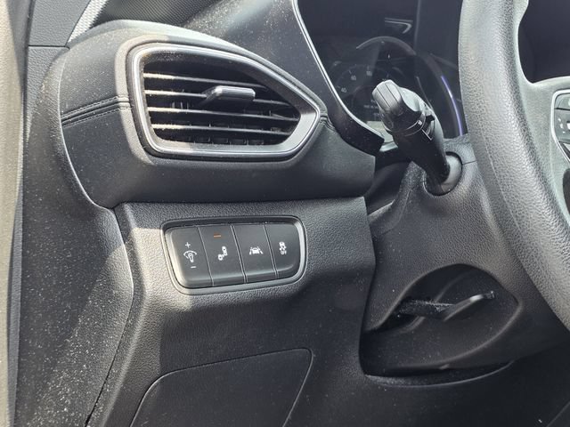 Used 2019 Hyundai Santa Fe SEL FWD image 11